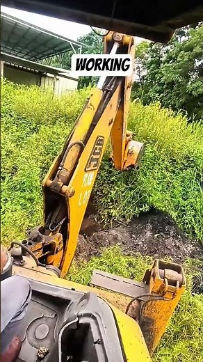 Backhoe Loader Operation: Tips for Maximum Efficiency #shorts #backhoeloader