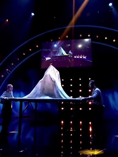 Darcy Oake | Britain's Got Talent 😳