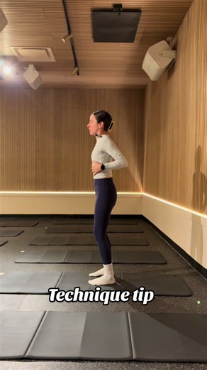 Posture isn’t about forcing yourself to “stand up straight.” It’s about alignment, mobility, and strength. Pilates teaches you how to: • lengthen the spine • strengthen the back body • move with support, not tension Posture is a practice not a pose 🤍 Save this and try the flow. #pilatesinstructor #mindfulmovement #posture #techniquematters #CapCut