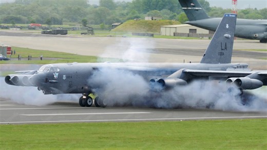 US Uses Small Explosives to Jump-Start Legendary B-52 Bomber