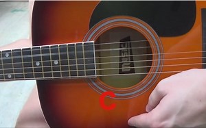 【HowToBasic】How To Tune a Guitar-调整你的吉他