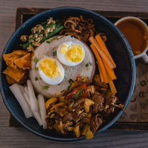 10 Asian Food Bloggers to Follow on Instagram to Up Your Cooking Game