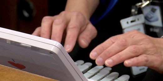 Illinois is short 100 court reporters, but a free training program could be the fix