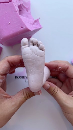 4.8K views · 59 reactions | Rosie - 4 weeks  - Rosie is a Lifecasting Artist based in Wellington, New Zealand. To book an appointment, shop casting materials, or buy a gift certificate, visit: www.rosiescastingstudio.com #lifecasting #keepsake #3dcasting #pregnancyannouncement #birthphotography #nurserydecor #pregnancystyle #asmr #satisfying #oddlysatisfying #slime #sorryforbreathing | Rosie's Casting Studio | Facebook