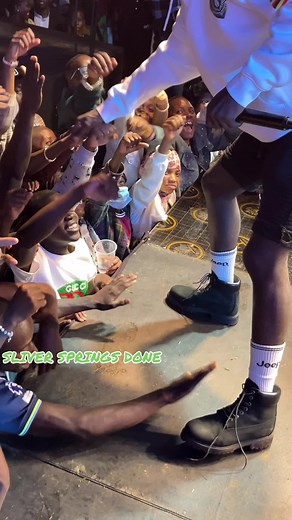 ALIEN SKIN ADDICT👽 (@alien_skin_addict)’s videos with original sound - ALIEN SKIN ADDICT👽