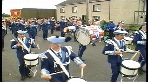 19K views · 331 reactions | Bessbrook True Blues Flute Band @ Battle of the Diamond Bi-Centenary Parade 1995 Video Credit: New Way Video | Marching Band Videos | Facebook