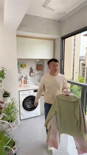 Invisible Retractable Clothesline – No Drill Installation Space Saving Laundry Solution