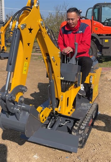 Mini excavator #eachanequipment #miniexcavator #excavator #equipment