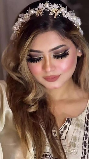 Pearl Crown 🥰🥰 Available Instock #cutestuffs #cutestuffs onlineshopping #hairstyle #easyhairstyle | Cute Stuff's