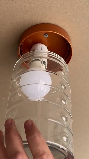 1.4M views · 2.5K reactions | Outdoor light secure trick | Pixel Pop | Facebook