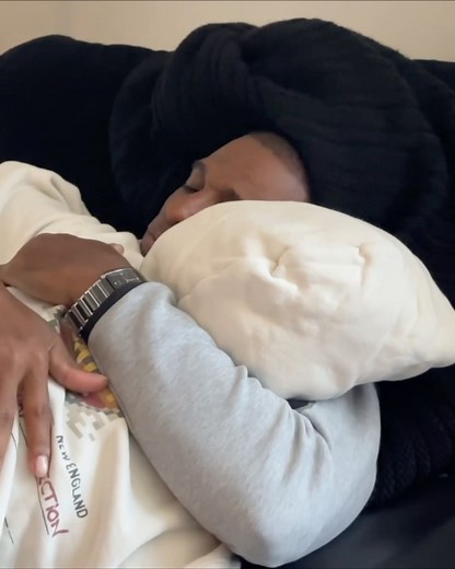 205K views · 663 reactions | Office Treatment with @laurenjaskevold 1 of our Trainers at CU. Inside of my cast my leg is itching like crazy. We used a hanger and Lauren’s hand to scratch like Herbie Hancock. All while Bossy @shelomisanders was sound asleep in daddy’s office. #CoachPrime | DEION Sanders | Facebook