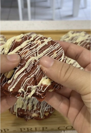 Delicious Red Velvet Cookies Recipe to Try