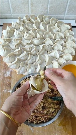 Mouth-watering homemade dumplings preparation 🤤#CookingVideo #FoodPorn#shorts