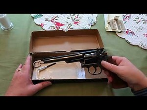 1976 Smith & Wesson .357 Magnum, Model 19-3, 6 inch barrel, blued finish