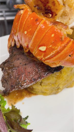 😱😱😱😱Mofongo with Skirt steak,lobster and shrimp 😋😋😋 | 809 sports bar and restaurant
