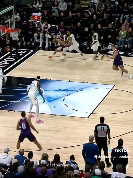 Devin Booker’s Mastery of Midrange Shot Creation