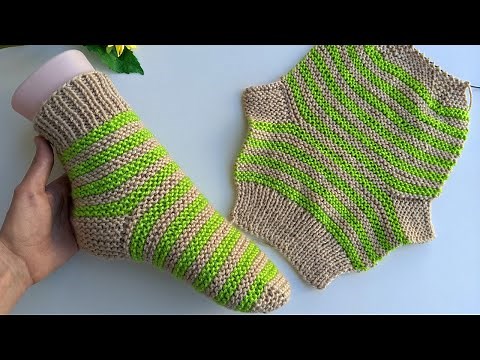 Knit Flat Two-Needles Two-Color Socks