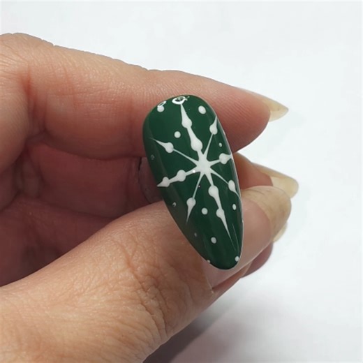 7.2K views · 82 reactions | snowflake nail art | Exotic Nails | Facebook
