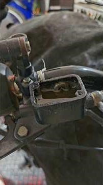 Diagnosing brake fluid with a multimeter Part 0