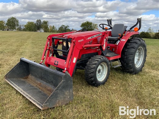 2006 Massey Ferguson 1533 MFWD Compact Utility Tractor W/Loader | Agriculture