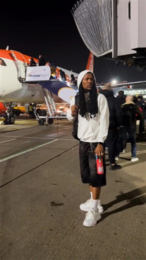 I’ve run out of count on the number of flights I’ve had to catch this year, from one continent to another continent, from one country to another country, from one state to another state, life is about motion, the world is Yauz