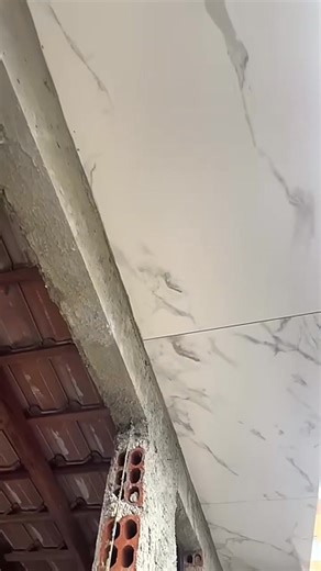 Porcelanato no beiral #obras #construcaocivil #reformas #pedreiro #construcion | Jonathan N. Brake