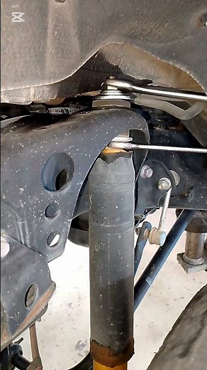 Land cruiser rear shock absorbers change