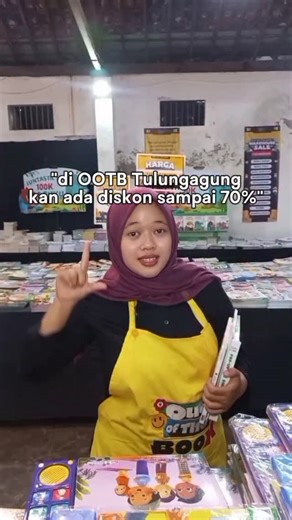 OOTB Out of the Boox by Mizan📚 on Instagram: "Aduh jadi FOMO banget pengen ikut borong banyak buku di OOTB Tulungagung 😱 Udah borong banyak tapi dompet tetep aman 💫 karena di OOTB Tulungagung banyak banget diskonnya!!! 🥳 Sekarang giliran mu buat borong buku‼️💥 🗓: 27 Nov - 28 Des 2025 🕘: 9.00 - 20.00 WIB 📍: Rumah Meubel Murah Tulungagung #OOTBGudang2025 #OOTBWarehouseSale2025 #OOTBTulungagung #tulungagung #tulungagungplacetogo #tulungagungkekinian #rekomendasibuku"
