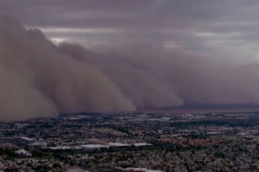 Time-lapse video shows haboob dust storm blanketing Arizona