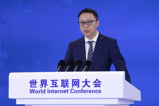 Alibaba CEO Takes Direct Control of AI Division in Monetization Push