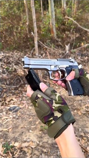 Is this the most realistic Beretta 92FStoy gun? 🤔 #airsoft
