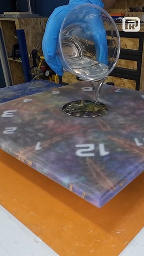 Creative Epoxy Clock Ideas for Artistic Home Decor