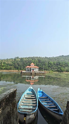 Varanga Lake Jain Basadi