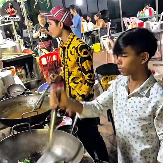 Biết a có mái chéo rồi khổ quá 🥲 Cre: sreynily | 911. What's your emergency