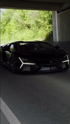 BEAUTIFUL LAMBORGHINI REVUELTO ENGINE & EXHAUST SOUND #lamborghini #lamborghinirevuelto #supercars