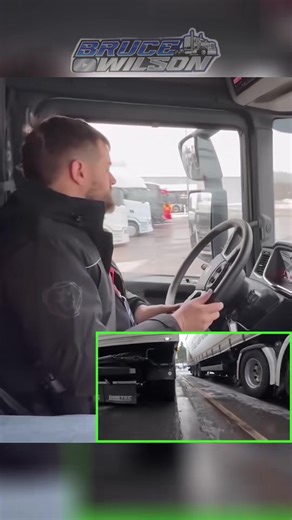 Scania Crash Course: Master Trucking Skills