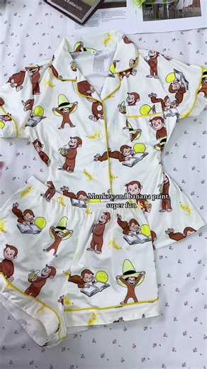 How cute is this monkey banana print? 🍌 #pajamaset #monkeyprint #sleepwear #TikTokShopHolidayHaul #TikTokShopCreatorPicks