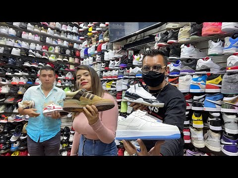 The BIGGEST sneaker store in Tepito / FACTORY PRICES🔥👟