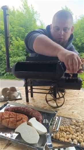 Mini Smoker From Fire Extinguisher | BBQ Test Cook #metalart #steampunk #bbqlovers