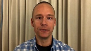 Man describes his harrowing climb to Mount Everest summit