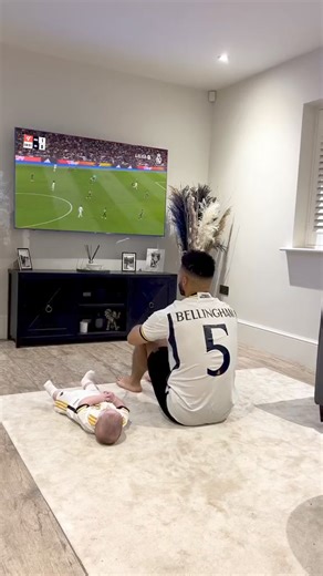 5.1M views · 90K reactions | BELLIGOLLLL! 聾❤️ | Jeremy Lynch | Facebook