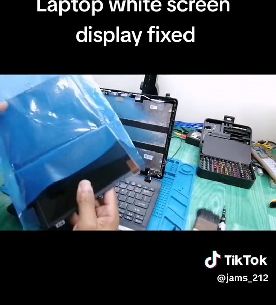 How to Fix Laptop White Screen Display