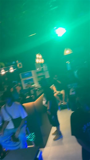 Happening right now LagLag Bara 8 Finals x Unang Bara Finals. #Rapollo | Apollo Sports Bar