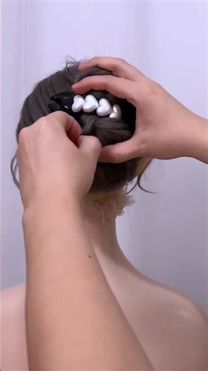 Duckbill clip hair tutorial #duckbill clip #hairstyletutorial #shortsfeed #hair