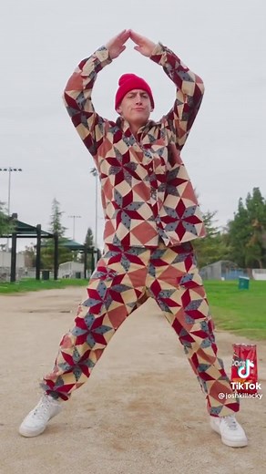 Triangle obsessed? Us too. Share this triangle-inspired dance using #DoritosTriangleTryout and #Entry and you might have the chance to appear in our Superbowl commercial this year.