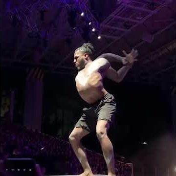 Contortionist Performs Routine In Front Of Audience - 1097661-4