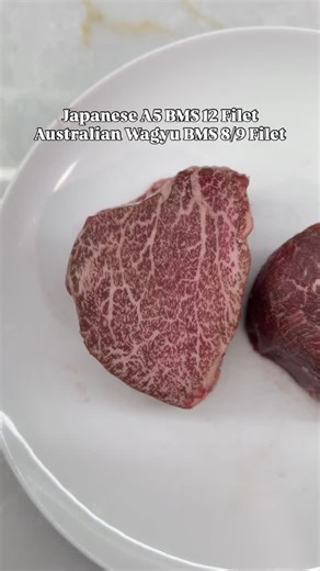 🇯🇵 or 🇦🇺 / BMS 12 or BMS 8/9 …what’s your pick? I’ll take both depending on mood and pairing. Even a filet can be very rich and decadent when it’s Japanese A5 BMS 12. It’s one of the most special cuts of steak but have to be in the mood. Aus Wagyu filet you can eat everyday. 🚚 📦 Nationwide Shipping 🥩 Order at www.TheWagyuWindow.com | The Wagyu Window