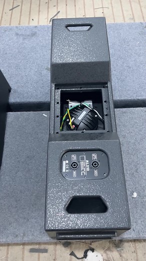 WhatsApp 86 18902557150 Double 10-inch #Proaudio # amplicateurs # paspeaker # sonido # sondoprofessional # altavoz # audioprofessional # switchingamplifier # digital # church # conceptsound # stagesound # linear system # linear current # linear # audioproject # prosoundsystem # linear aspeakers # subwoofers # soundequipment # prosound # high quality yaudio # audioproject # projects # linear arrays # monitor # soundevents # so Underengineer # liveshow # soundengineer # activespeakers # soundsyste