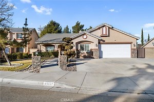 44027 22nd St, Lancaster, CA 93536 - MLS SR25016372 - Coldwell Banker