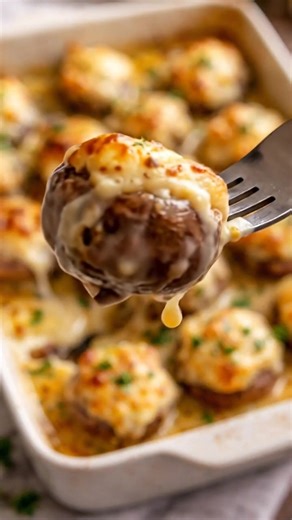 Wow, that was unbelievably good! My family finished it in no time — this one’s definitely going to be made again! Recipe in the comments below. | Recipes & Cooking Guide